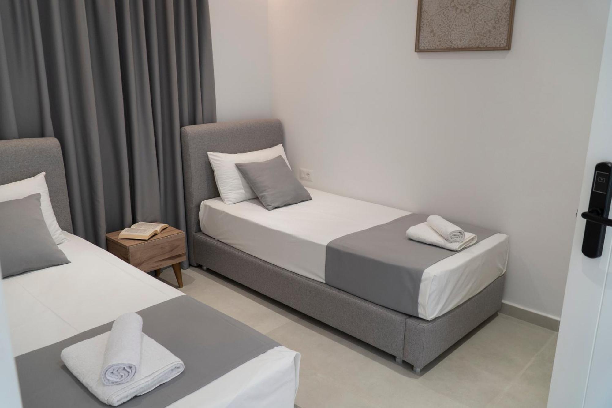 Sarandaview Hotel Kültér fotó