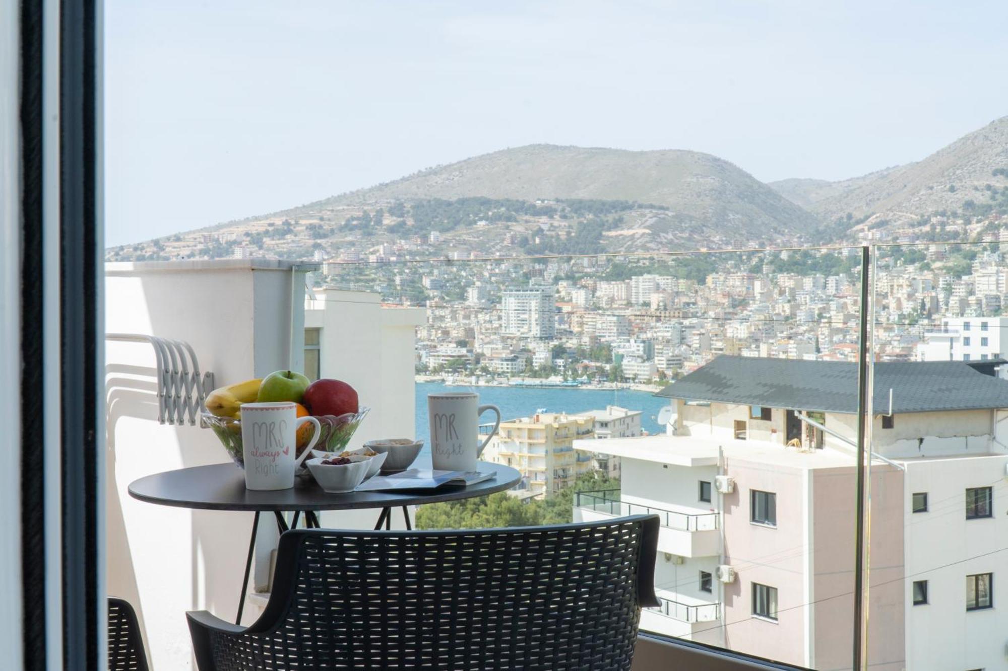 Sarandaview Hotel Kültér fotó